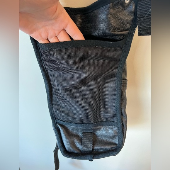 SOLD - Motorcycle leg bag - Milwaukee Leather - Picture 6 of 6